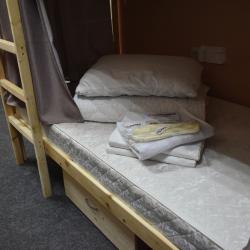 Кровать в 6-местном женском номере