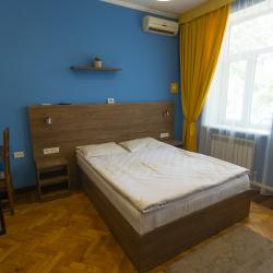 Номер стандарт с 1 двуспальной кроватью