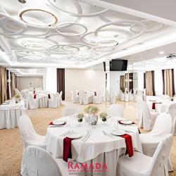 Фото Отель Ramada Hotel & Suites by Wyndham Novosibirsk Zhukovka (Рамада )