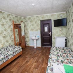 Кровать в 2-х местном мужском номере