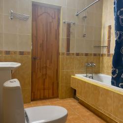 Cтандарт улучшенный с двумя двуспальными кроватями и собственной кухней