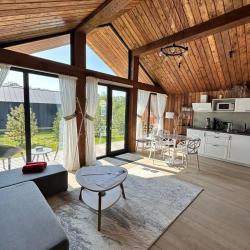 Фото Отель BarnHouse Village (БарнХаус Виллэдж)