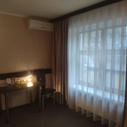 Номер стандарт улучшенный с 1 двуспальной кроватью