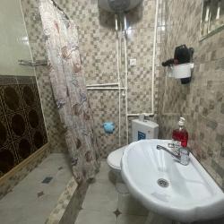 Номер комфорт улучшенный с 2 односпальными и 1 двуспальной кроватью