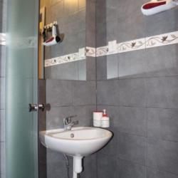 Номер комфорт с 1 двуспальной кроватью (с завтраком)