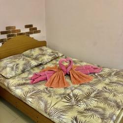 Комната стандарт семейный с 3 односпальными кроватями (цокольный этаж)