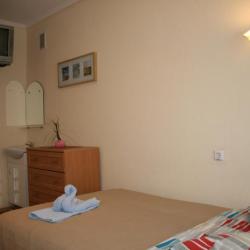 Комната эконом с 1 двуспальной кроватью (без балкона)