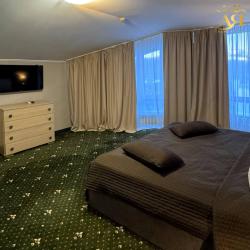 Номер люкс двухуровневый с видом на озеро (Alira Palace)