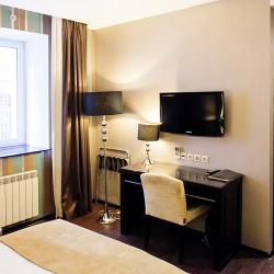 Номер эконом с 1 двуспальной кроватью