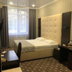 Номер стандарт улучшенный с 1 двуспальной кроватью