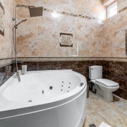 Фото Отель Вилла с бассейном №27