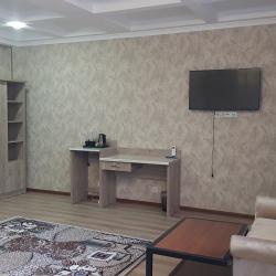 Номер люкс с 2 односпальными кроватями