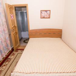 Номер стандарт с 1 двуспальной кроватью