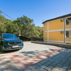 Коттедж Алуштик