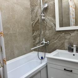 Фото Отель Уютная квартира в центре города с видом на Ангару