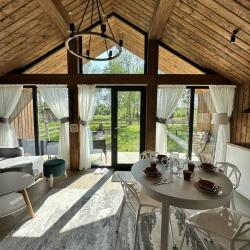 Фото Отель BarnHouse Village (БарнХаус Виллэдж)