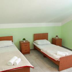 Номер эконом с 3 односпальными кроватями