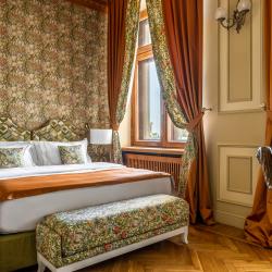 2-комнатный номер полулюкс с 1 двуспальной кроватью