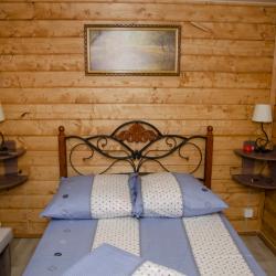 Номер эконом с 1 двуспальной кроватью (удобства на этаже)