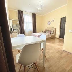 Фото Отель Rental Family Rooms (Рентал Фэмили) на Детском переулке