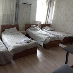 Номер стандарт семейный с 4 односпальными кроватями