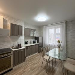 Фото Отель Отличная 2-х комнатная квартира на Мира 16