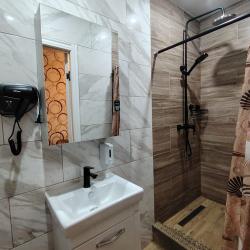 Комната стандарт с 1 двуспальной кроватью