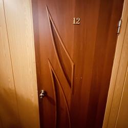 4-местный 1-комнатный номер комфорт улучшенный с 2 односпальными и 1 двуспальной кроватью