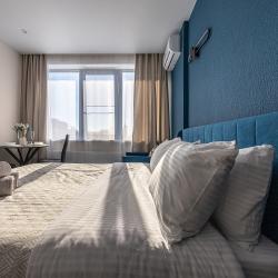 1-комнатные апартаменты студия г. Нижний Новгород, ул. Родионова, д. 136Б с 1 двуспальной кроватью