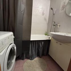 Фото Апартаменты на улице Братьев Кашириных, 76
