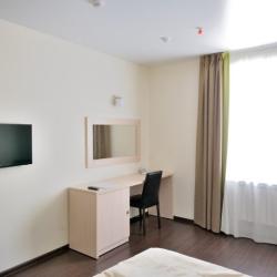 Номер стандарт с 1 двуспальной кроватью