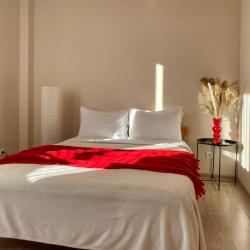 Фото Апартаменты на улице Кленовая роща