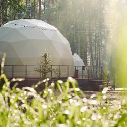 Фото Парк-отель Вудлэнд Кэмп