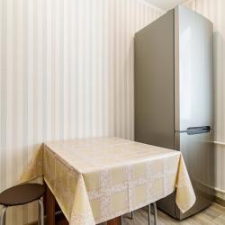 Фото Отель LetoApart (ЛетоАпарт) на улице Исаева 13