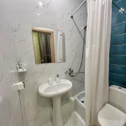 2-местный номер стандарт с 1 двуспальной кроватью