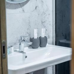 Номер полулюкс с 1 двуспальной кроватью Дизайнерский