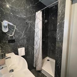 Комната стандарт с 1 двуспальной кроватью
