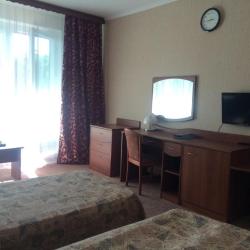 Номер стандарт с 2 односпальными кроватями (с завтраком)