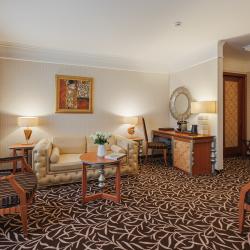 Двор Подзноева (Главный Корпус) — 2bed61ec789dd8fd6bd93cf2d668c5e8