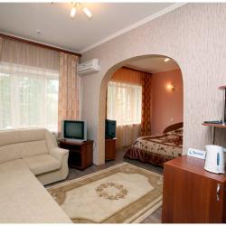 Номер люкс с 1 двуспальной кроватью