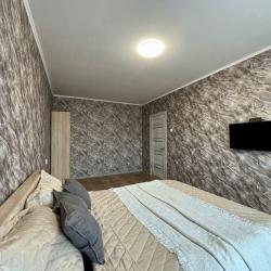 Фото Апартаменты на улице Есенина 7