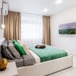 Фото Апартаменты на улице Николая Баженова 2а