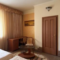 2-местный 1-комнатный номер эконом стандарт с 2 односпальными кроватями