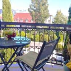 Фото Апартаменты на улице Перелетная 20