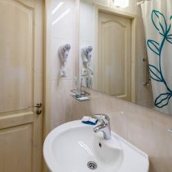 Фото Отель Loyal Guest House (Лоял)