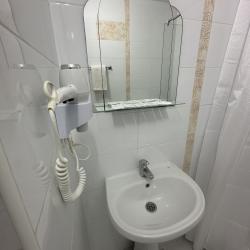 Номер стандарт с 1 двуспальной кроватью