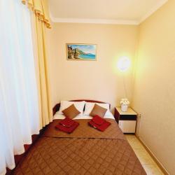 Номер стандарт улучшенный с 1 двуспальной кроватью