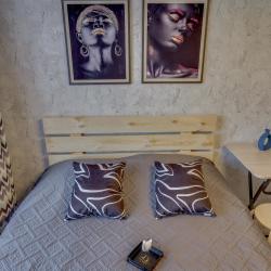 Фото Отель YourHouse (ЙоХаус) на улице Ташена Утепова