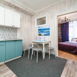 2-комнатные апартаменты люкс Кирова 1-406Б, 4(9)
