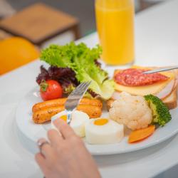 Фото Отель Holiday Inn Express Yerevan (Холидей Инн Экспресс )